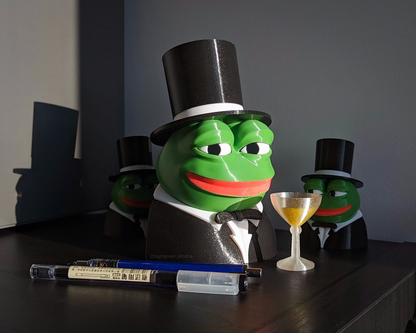 Tuxedo Pepe